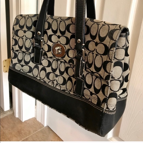 Authentic Coach Handbag - Picture 9 of 12